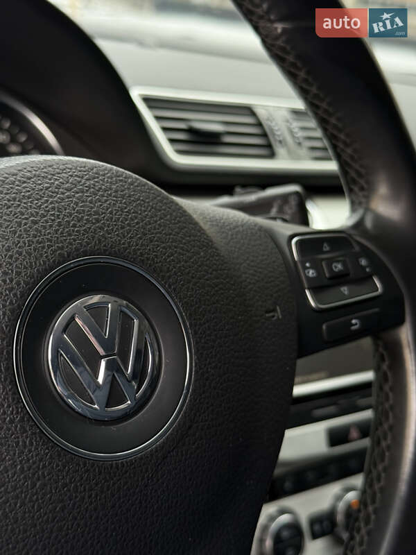 Volkswagen Passat 2012
