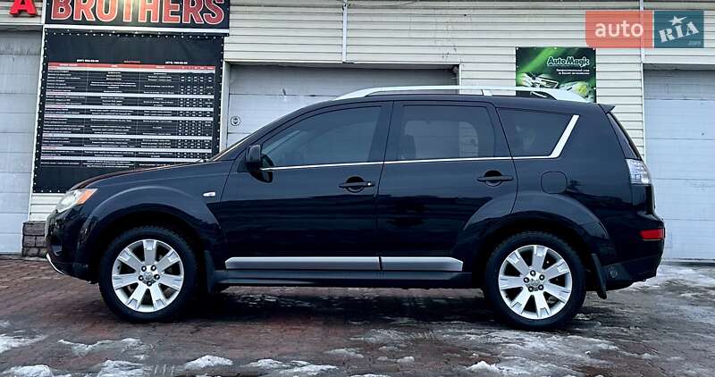 Mitsubishi Outlander XL 2009