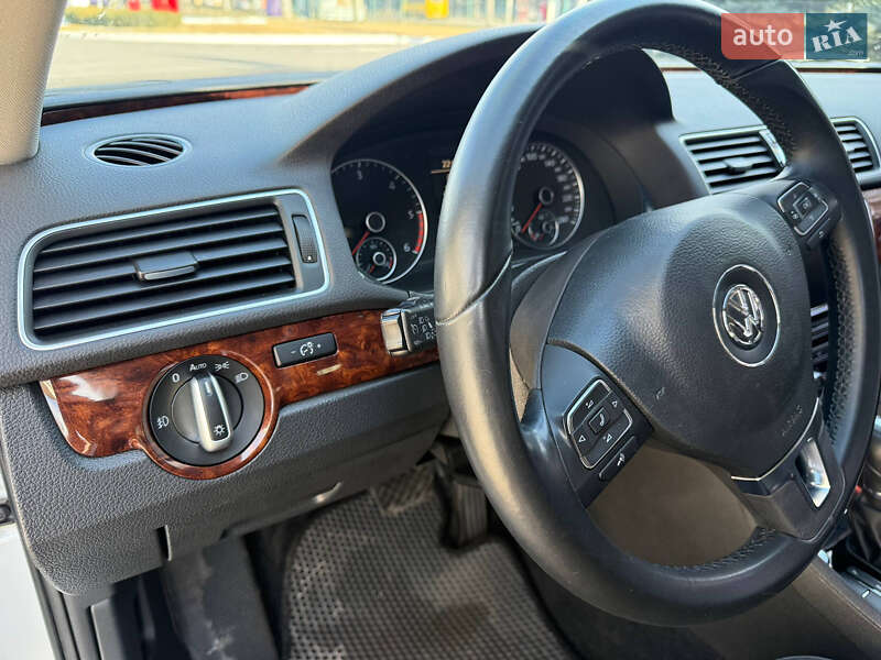 Volkswagen Passat 2013