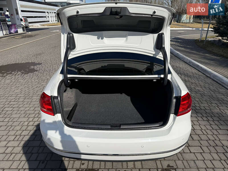 Volkswagen Passat 2013