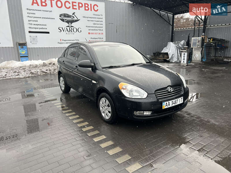 Hyundai Accent 2009