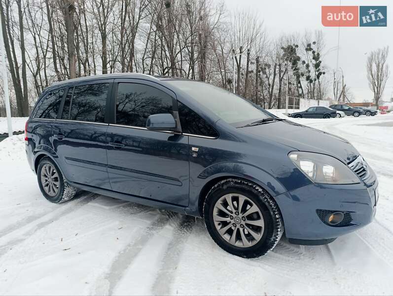 Opel Zafira 2010