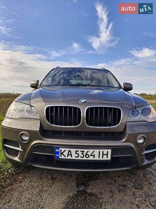 BMW X5 2011