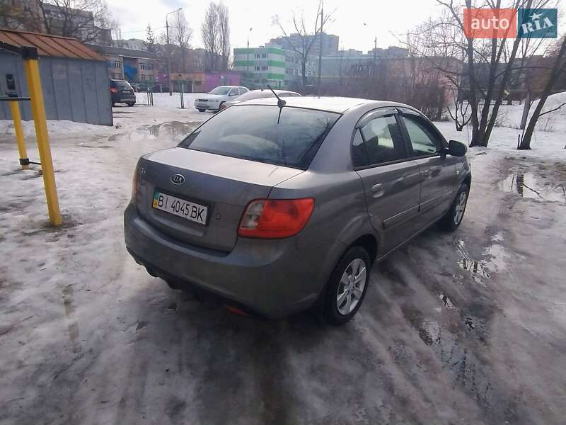 Kia Rio 2011