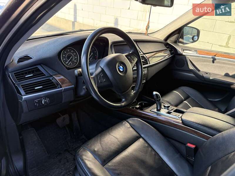 BMW X5 2011