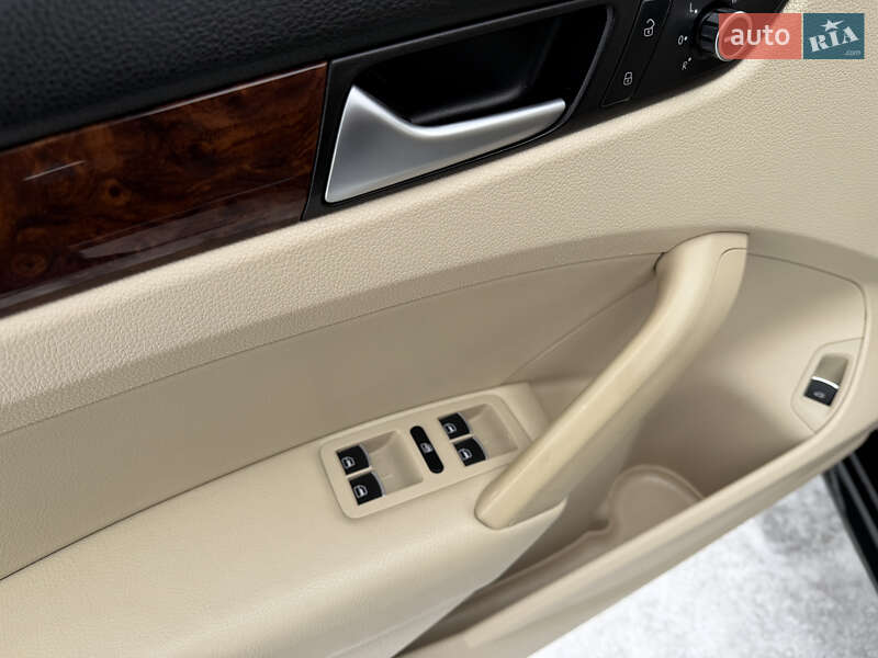 Volkswagen Passat 2012