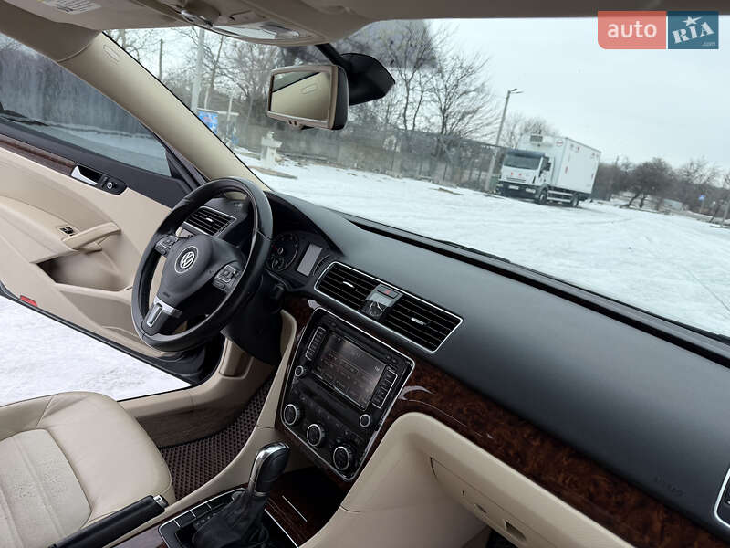 Volkswagen Passat 2012