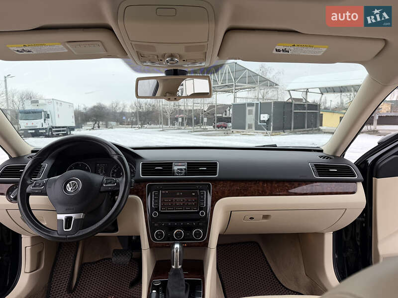 Volkswagen Passat 2012