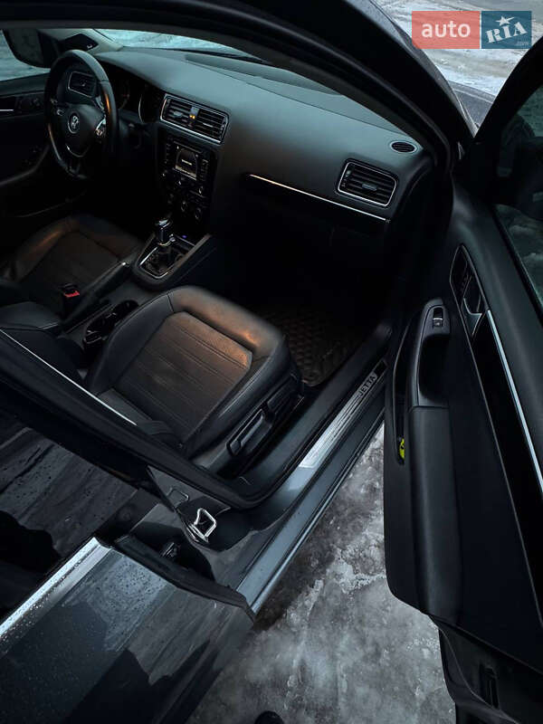 Volkswagen Jetta 2015