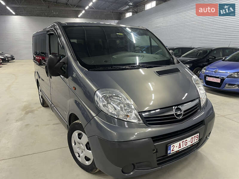 Opel Vivaro 2014