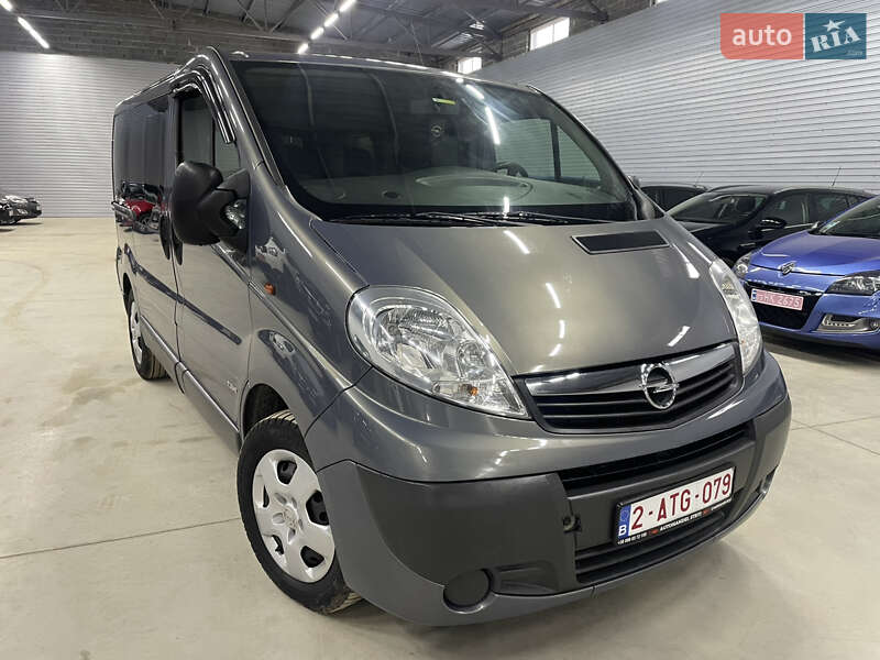 Opel Vivaro 2014