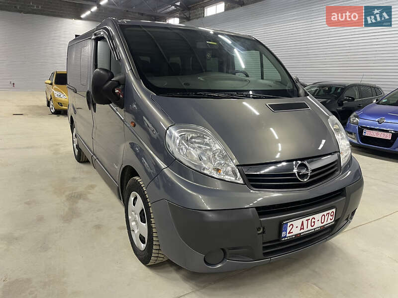 Opel Vivaro 2014