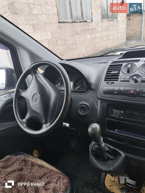 Mercedes-Benz Vito 2013