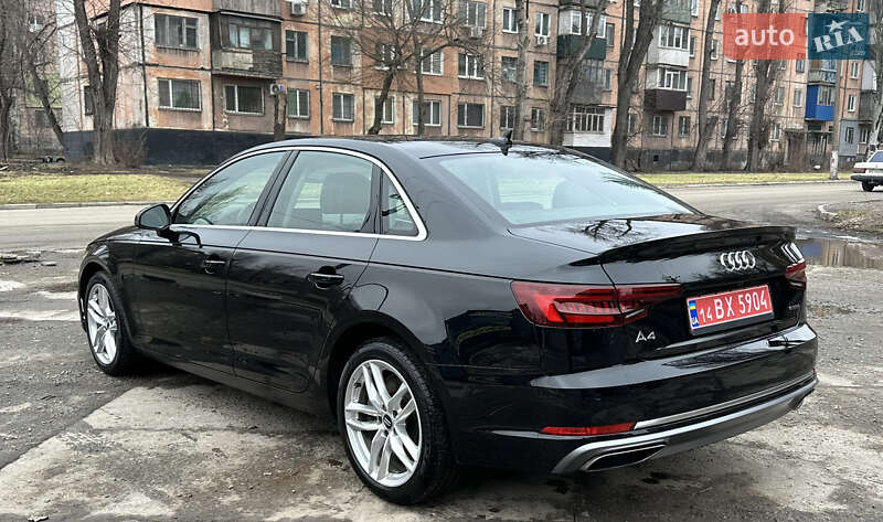 Audi A4 2018
