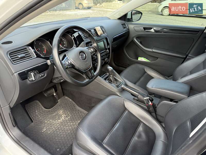 Volkswagen Jetta 2015