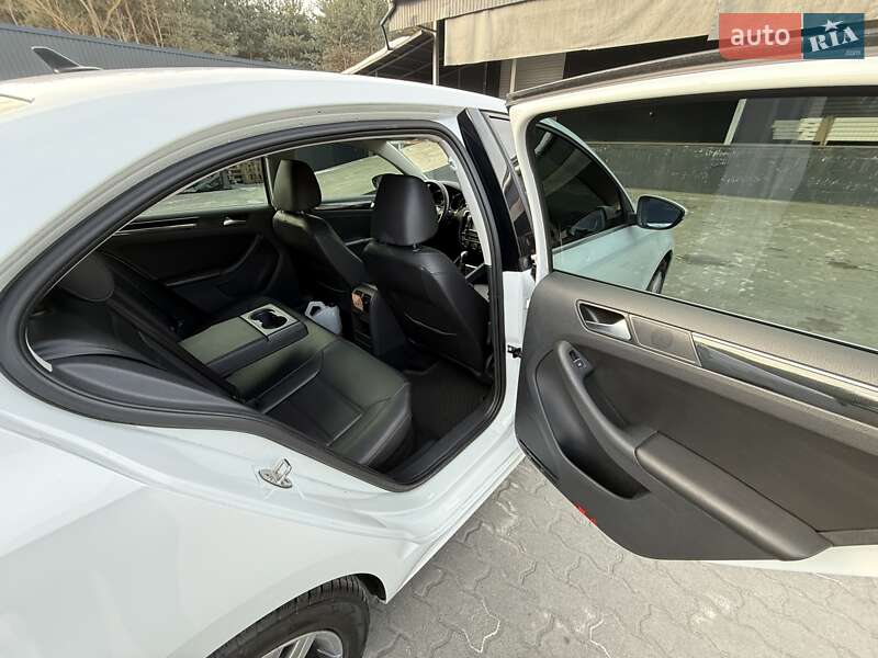 Volkswagen Jetta 2015