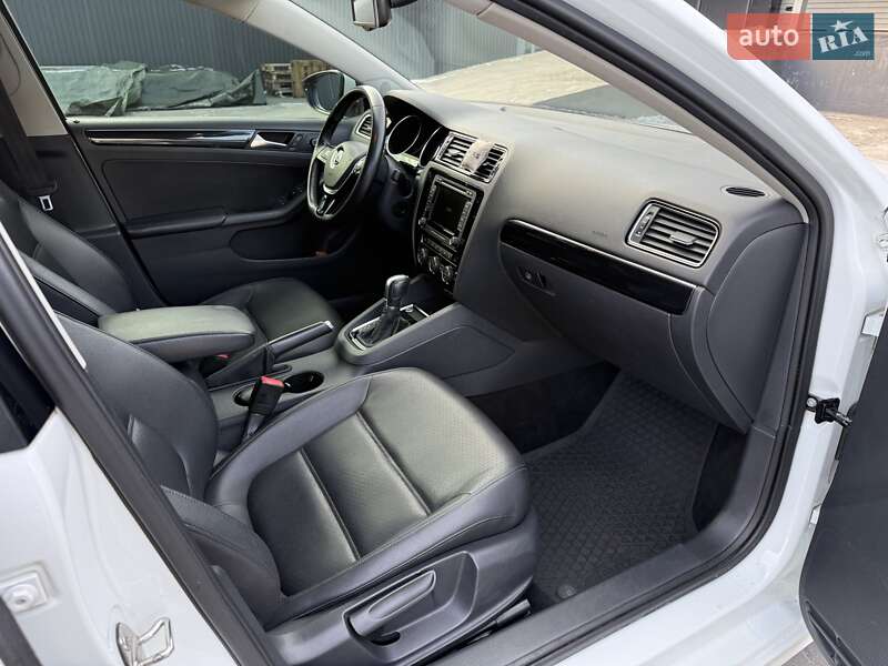 Volkswagen Jetta 2015