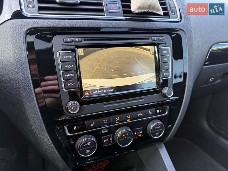 Volkswagen Jetta 2015