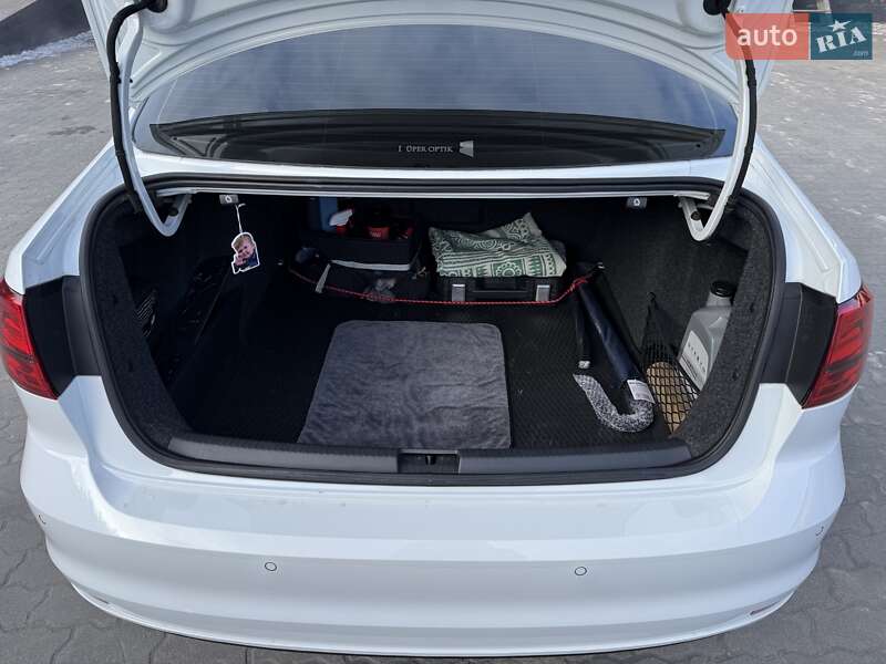 Volkswagen Jetta 2015