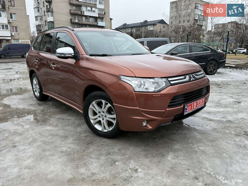 Mitsubishi Outlander 2013