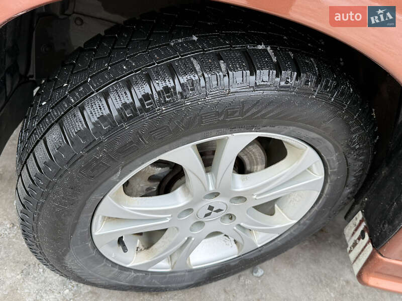 Mitsubishi Outlander 2013