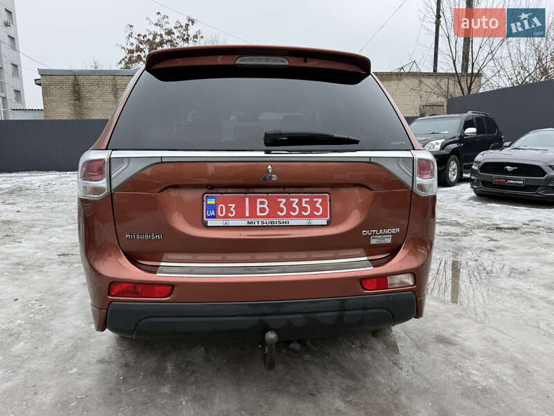 Mitsubishi Outlander 2013