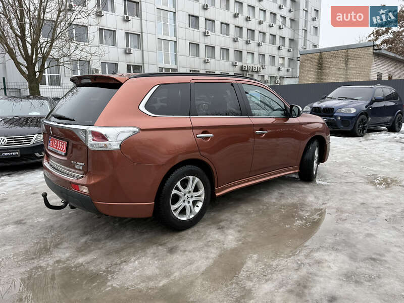 Mitsubishi Outlander 2013