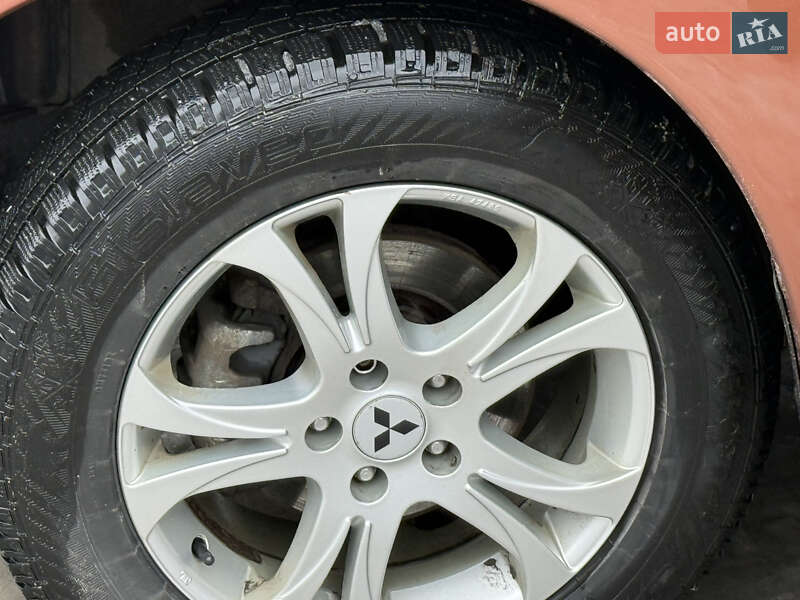 Mitsubishi Outlander 2013