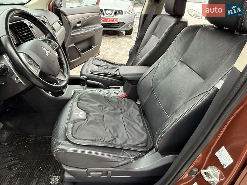 Mitsubishi Outlander 2013