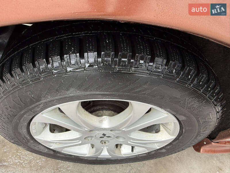 Mitsubishi Outlander 2013