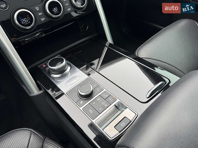 Land Rover Discovery 2017