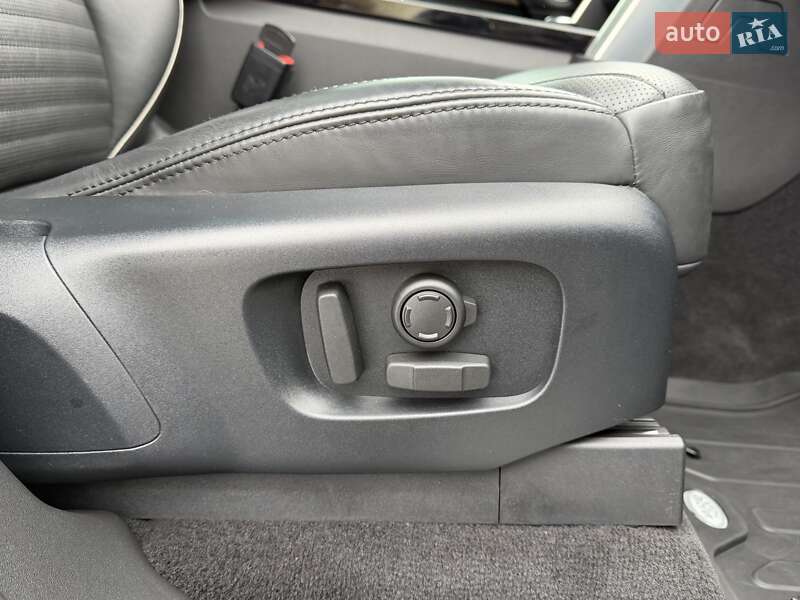 Land Rover Discovery 2017