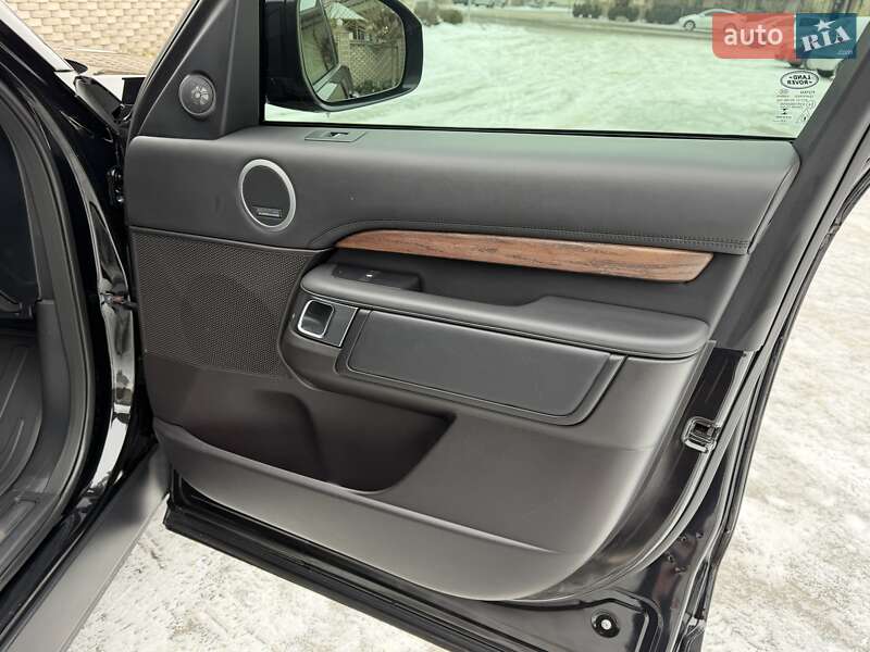 Land Rover Discovery 2017