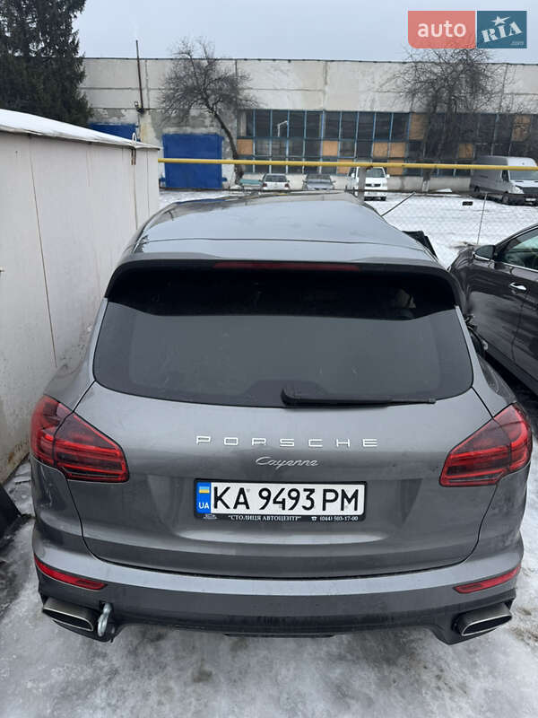 Porsche Cayenne 2015