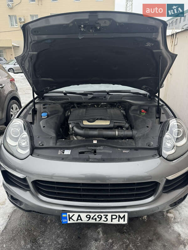 Porsche Cayenne 2015