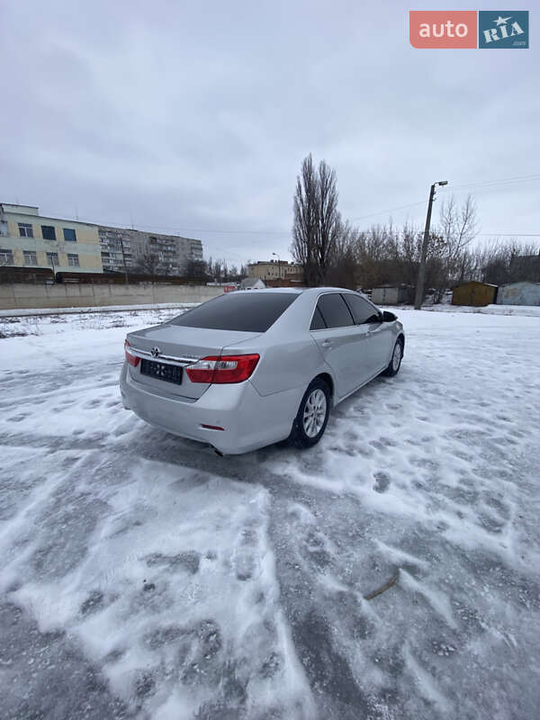 Toyota Camry 2012