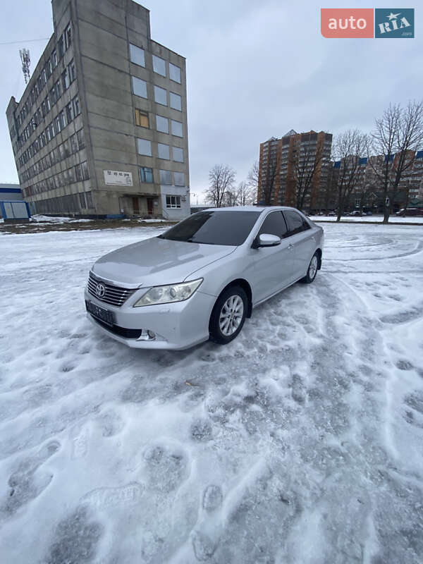 Toyota Camry 2012