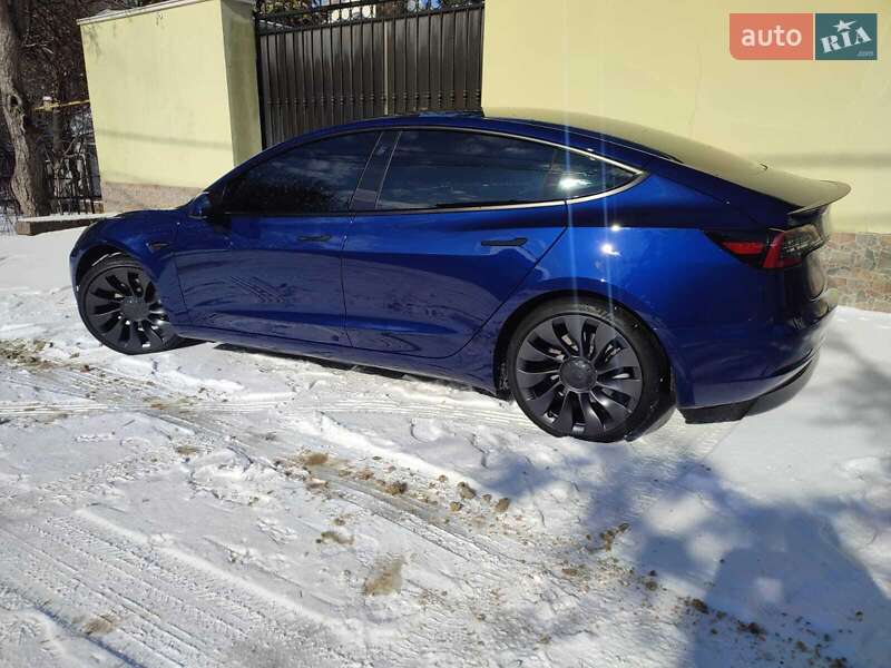 Tesla Model 3 2021