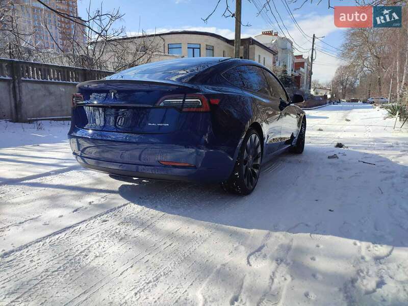 Tesla Model 3 2021