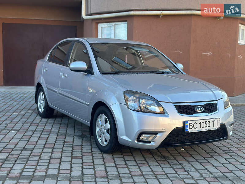 Kia Rio 2010