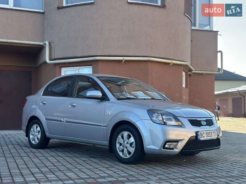 Kia Rio 2010