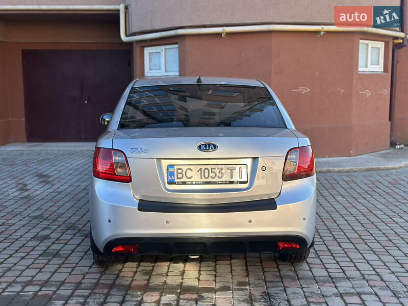 Kia Rio 2010