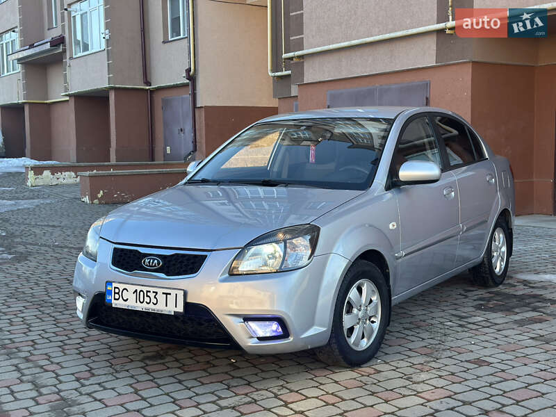 Kia Rio 2010
