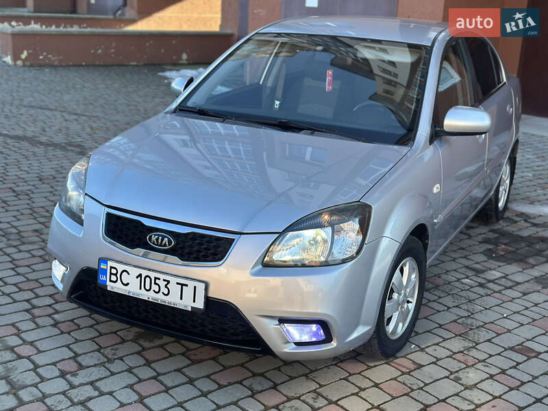 Kia Rio 2010