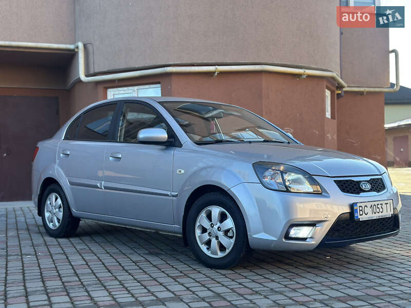 Kia Rio 2010