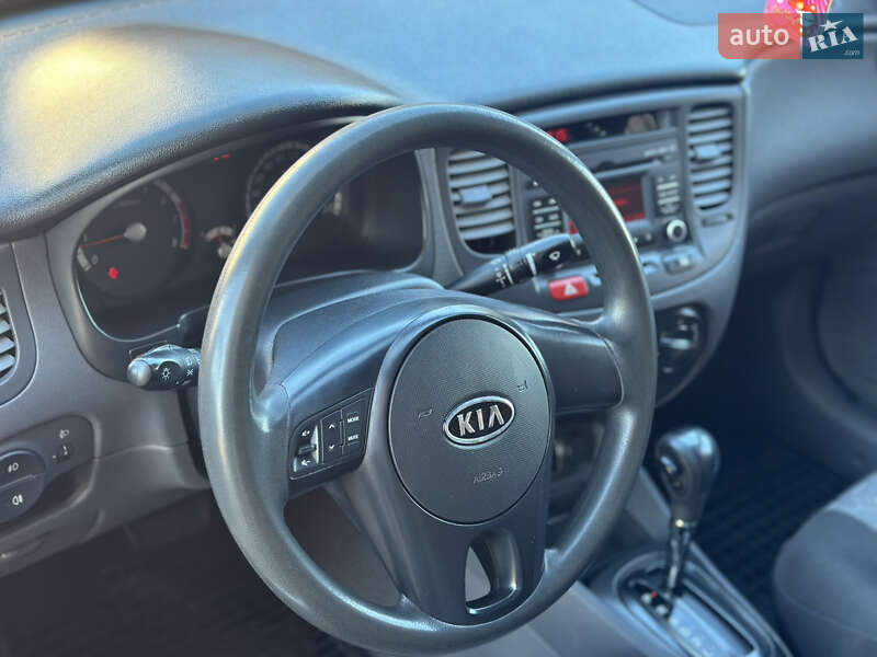 Kia Rio 2010