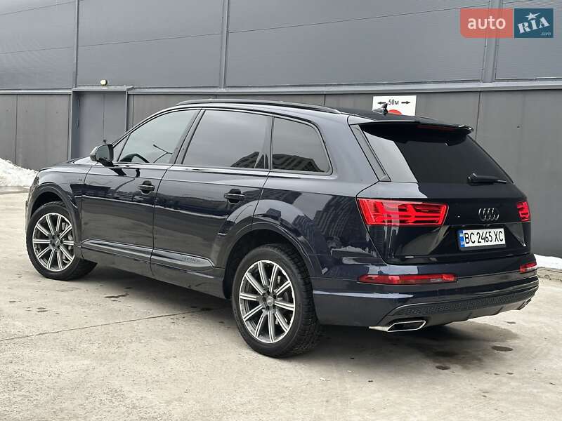 Audi Q7 2015