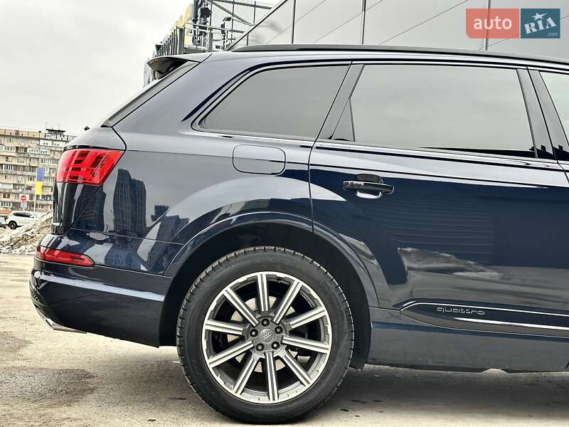 Audi Q7 2015