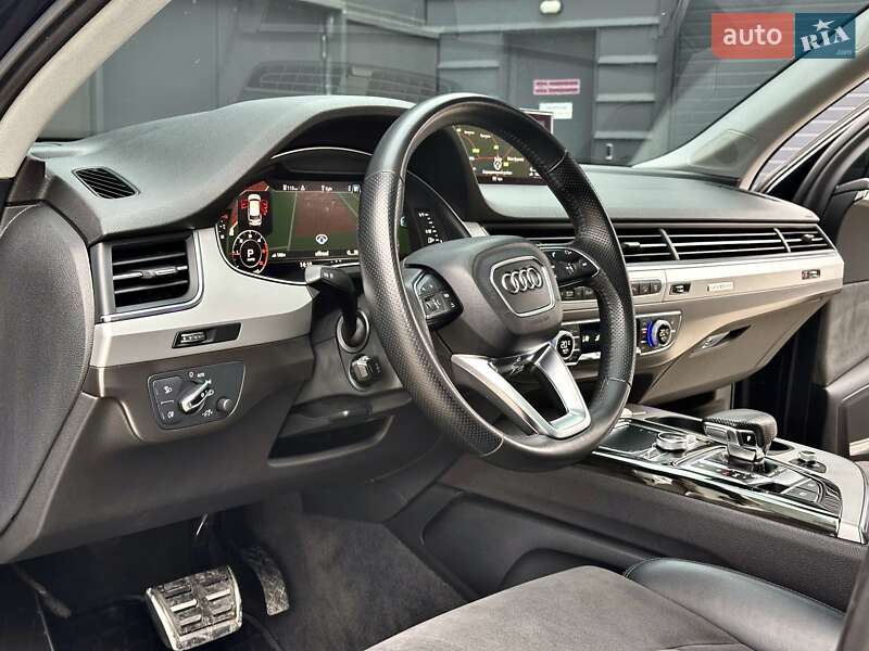 Audi Q7 2015