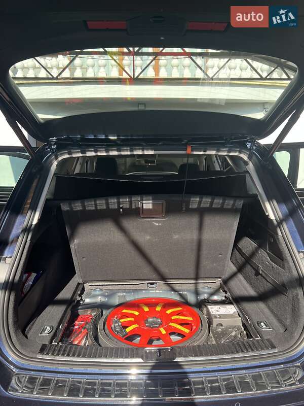 Volkswagen Touareg 2013